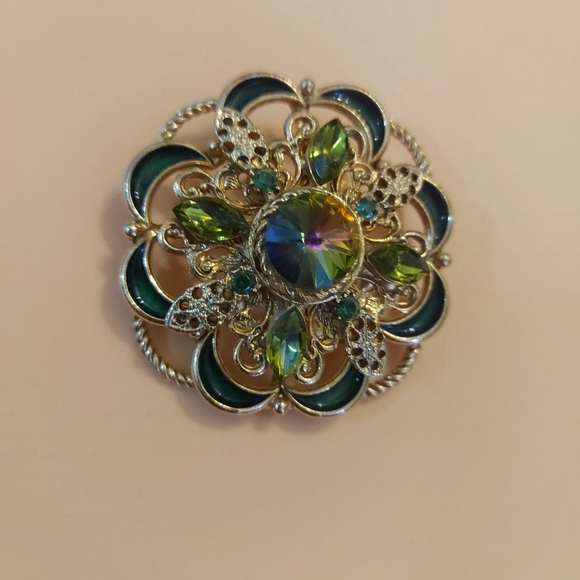 🎄Watermelon Rivioli Glass Scalloped Green Enamel Brooch,Vintage Rare - Picture 5 of 6